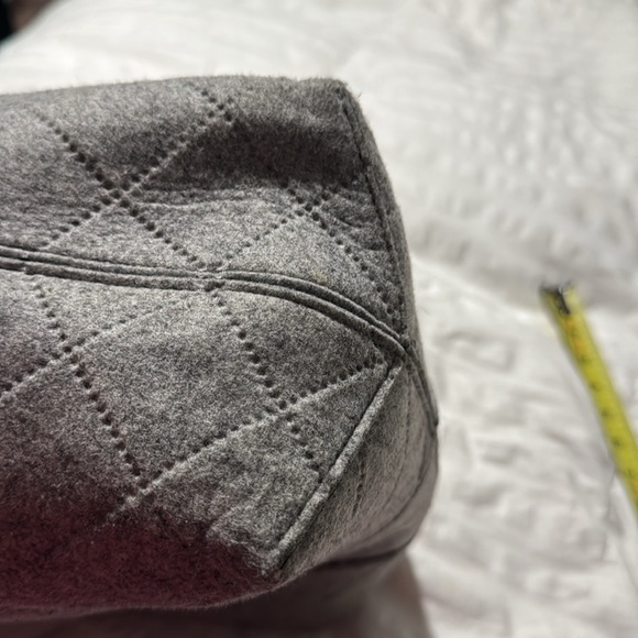 Tory Burch Block T Felt Tote Bag - Picture 6 of 11